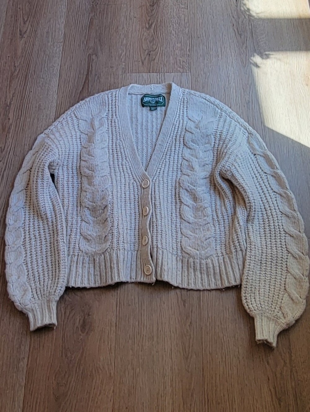 American Eagle - XS Cable Knit Cropped Cream Beige Cardigan
